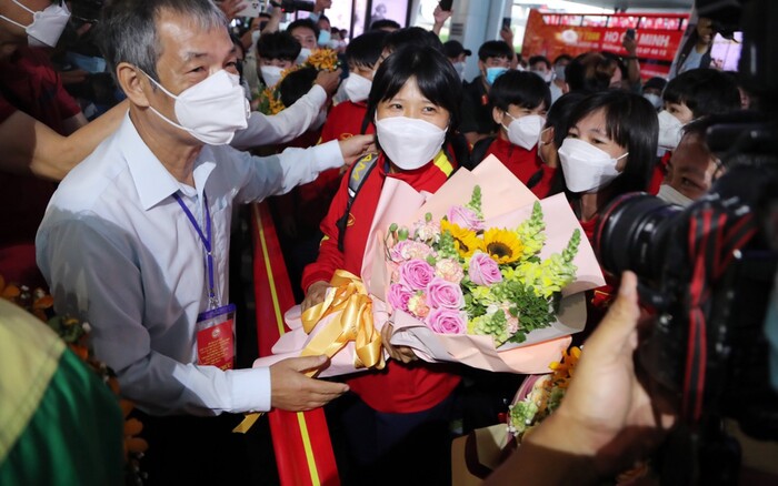 HLV Kim Chi: &quot;Rất tự hào và vui khi Huỳnh Như cân bằng kỷ lục của tôi&quot; - Ảnh 2.