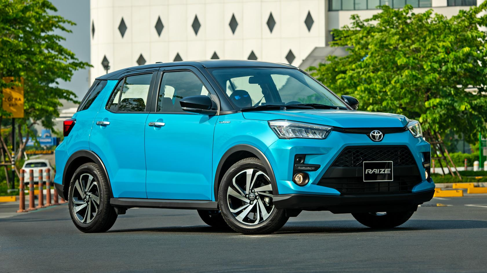 Toyota Raize dần thu hẹp khoảng cách doanh số với KIA Sonet tại Việt Nam - Ảnh 3.