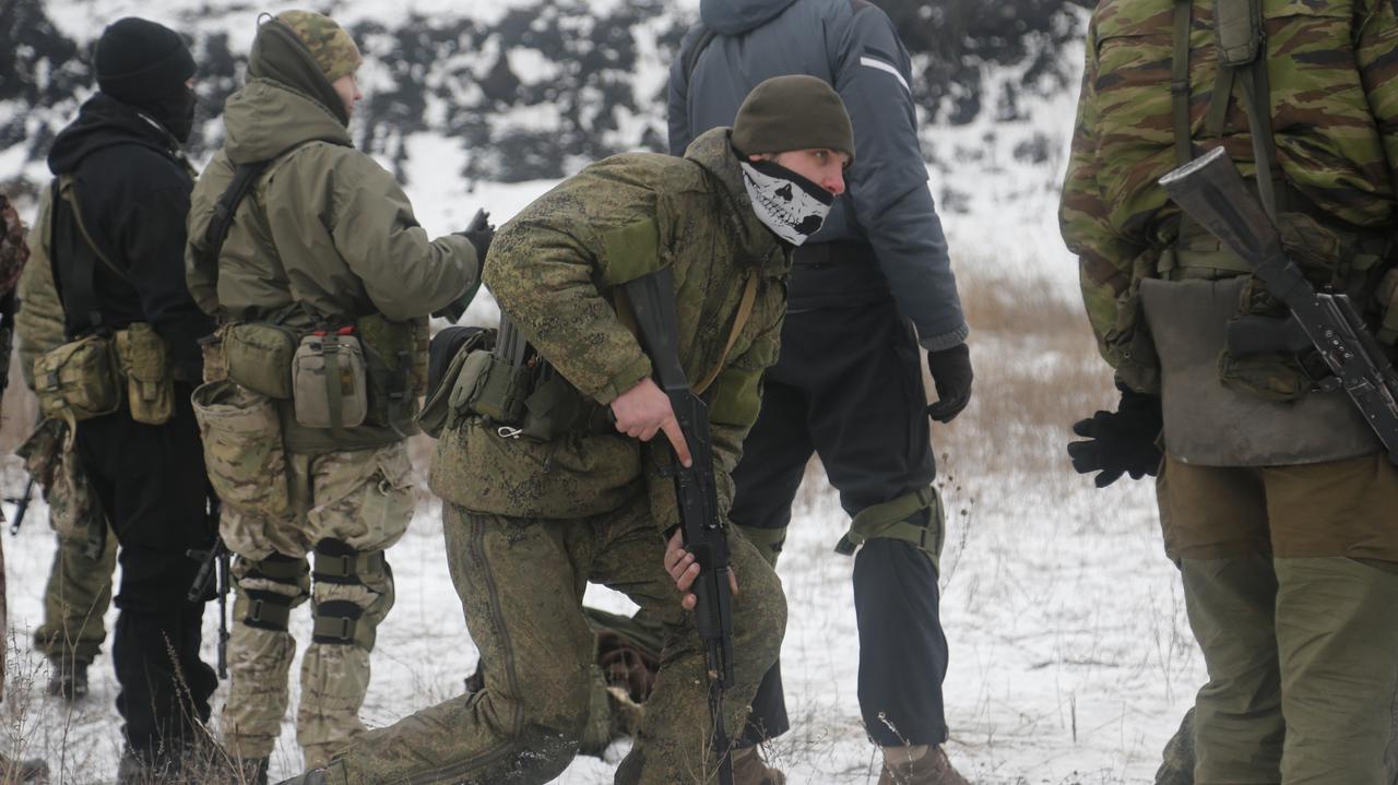 CẬP NHẬT tin mới nhất căng thẳng Nga-Ukraine: Ai đang bắn ai ở miền Đông Ukraine? - Ảnh 1.
