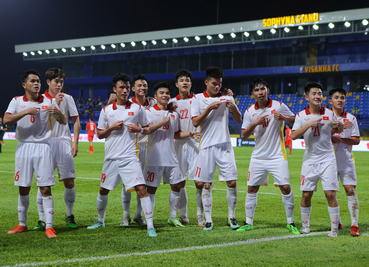 HLV Đinh Thế Nam: &quot;May là U23 Việt Nam có bàn thắng sớm trước Singapore&quot; - Ảnh 1.
