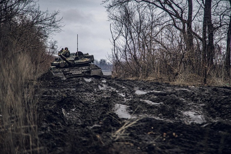 Căng thẳng Nga-Ukraine ngày 20/2: Chiến sự Donbass rung chuyển, cảnh báo &quot;những điềm dữ&quot; với Ukraine - Ảnh 1.