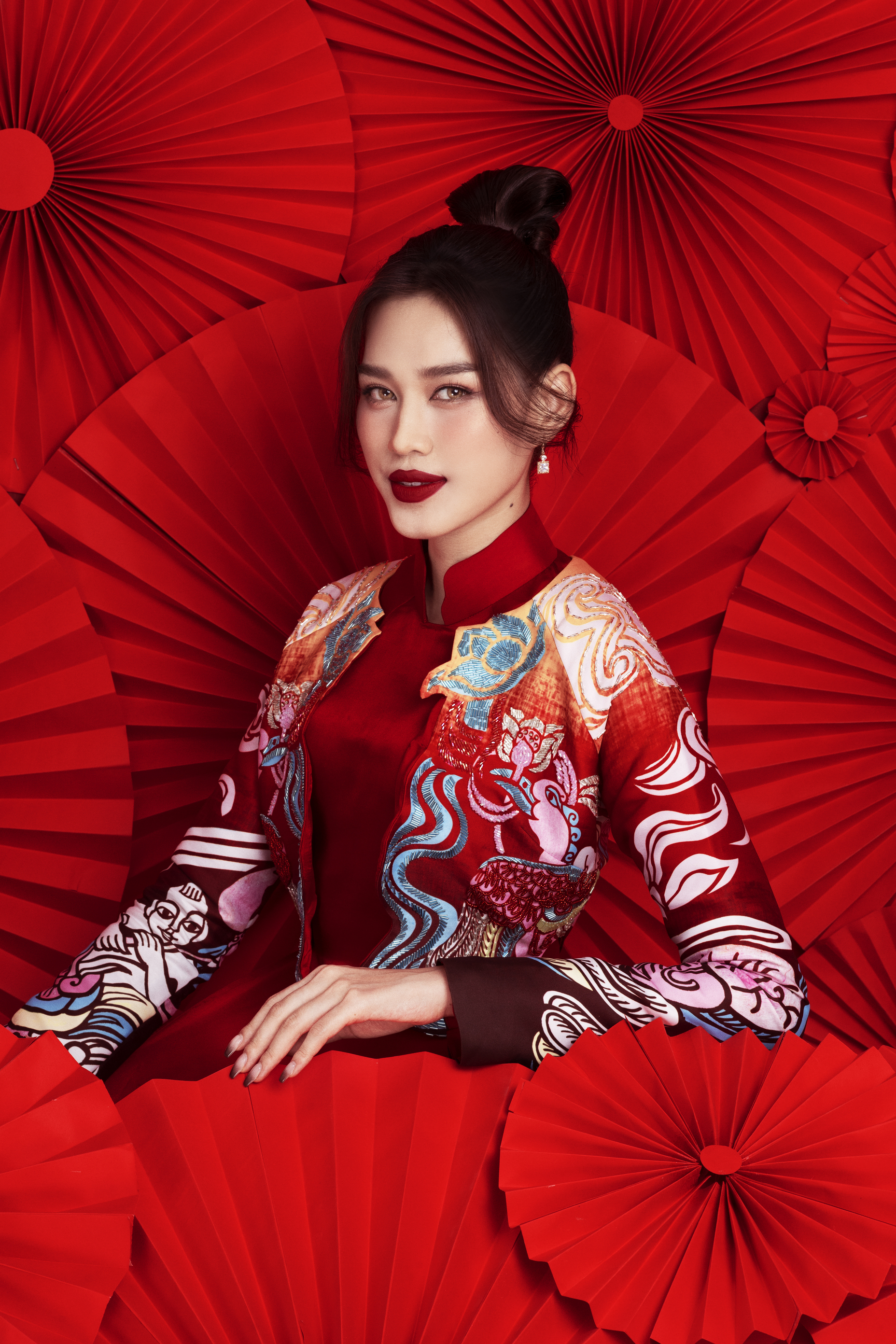 Hoa hậu Đỗ Thị Hà: "Tôi ước năm mới 2022 khởi sắc, tỏa sáng tại Miss World" - Ảnh 4. Hoa hậu Đỗ Thị Hà: "Tôi ước năm mới 2022 khởi sắc, tỏa sáng tại Miss World" - Ảnh 4.