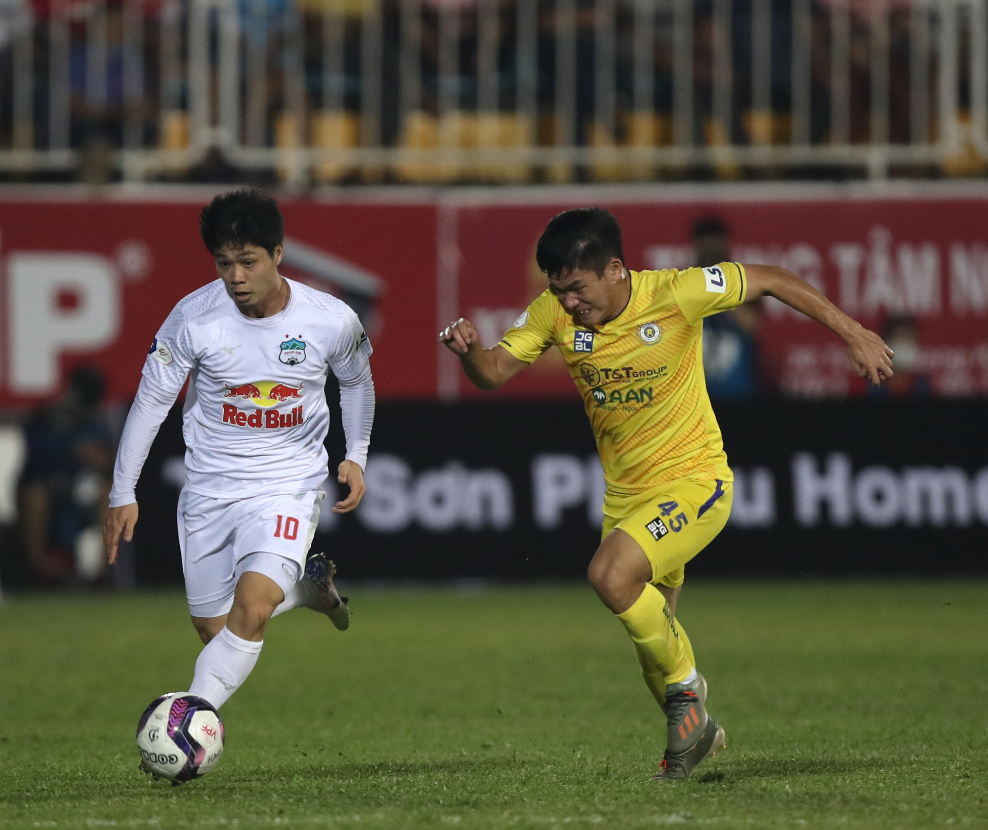 HLV Hàn Quốc Chun Jae Ho băn khoăn chọn lối chơi cho Hà Nội FC - Ảnh 3.