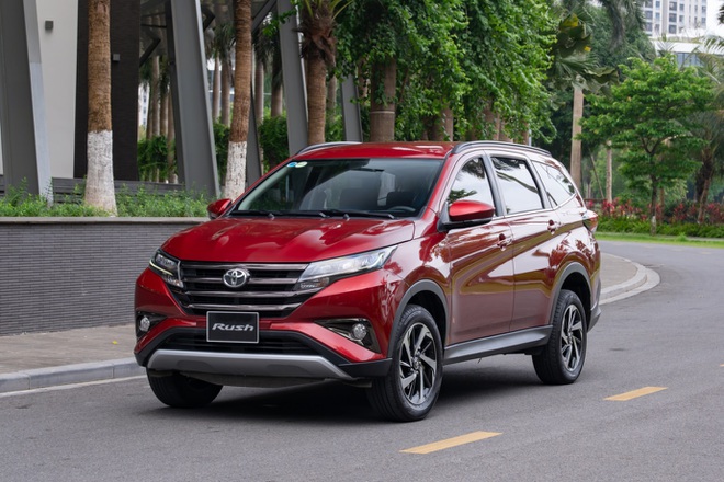 Giá xe Toyota Rush 2022 giảm sâu xả hàng chờ Avanza, Veloz thay thế - Ảnh 1.