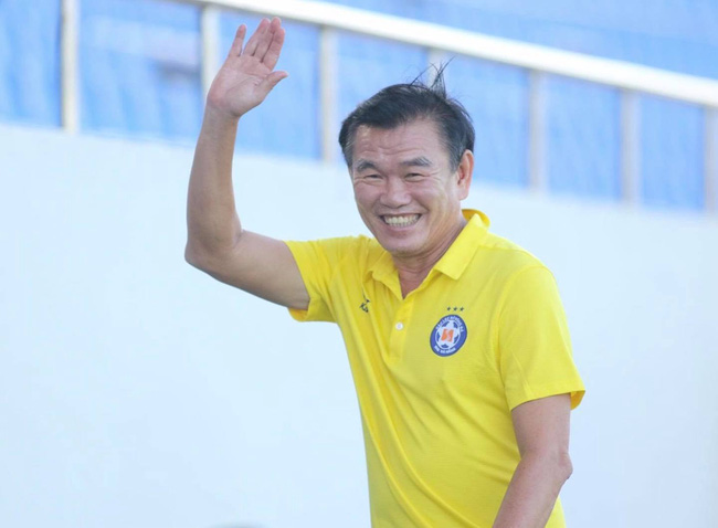 HLV Phan Thanh Hùng: &quot;Đà Nẵng đặt mục tiêu top 3 ở mùa giải V.League 2022&quot; - Ảnh 1.