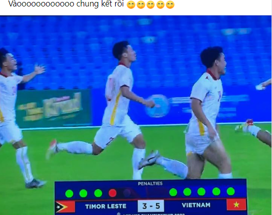 CĐV nghẹn ngào trước chiến thắng của U23 Việt Nam trước U23 Đông Timor - Ảnh 2.