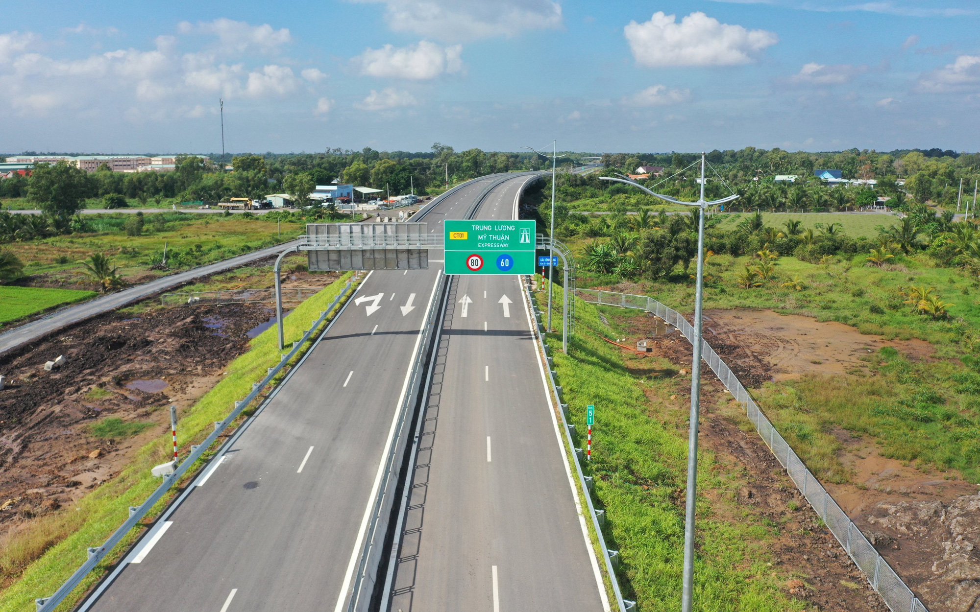 TP.HCM kiến nghị Bộ Giao thông Vận tải đẩy nhanh tiến độ hoàn thành các cao tốc