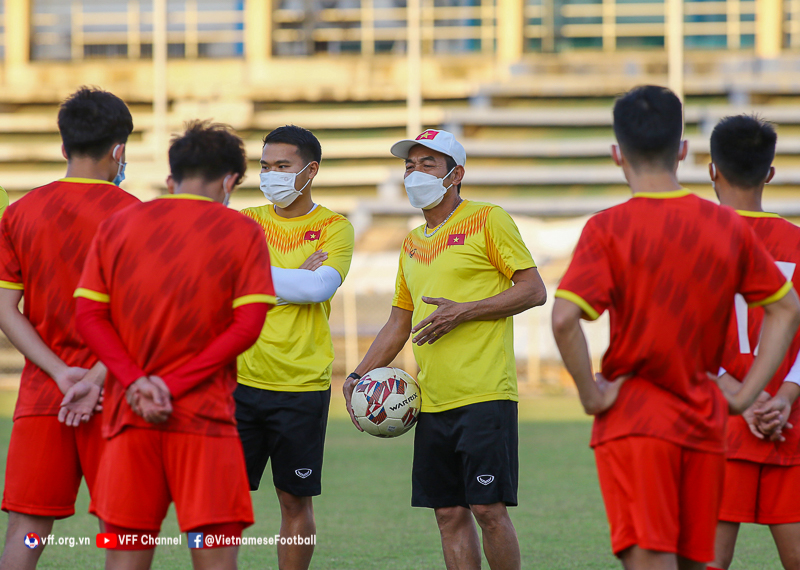 NÓNG: Thêm 1 ca dương tính, U23 Việt Nam vừa đủ 13 cầu thủ đấu U23 Đông Timor - Ảnh 3.