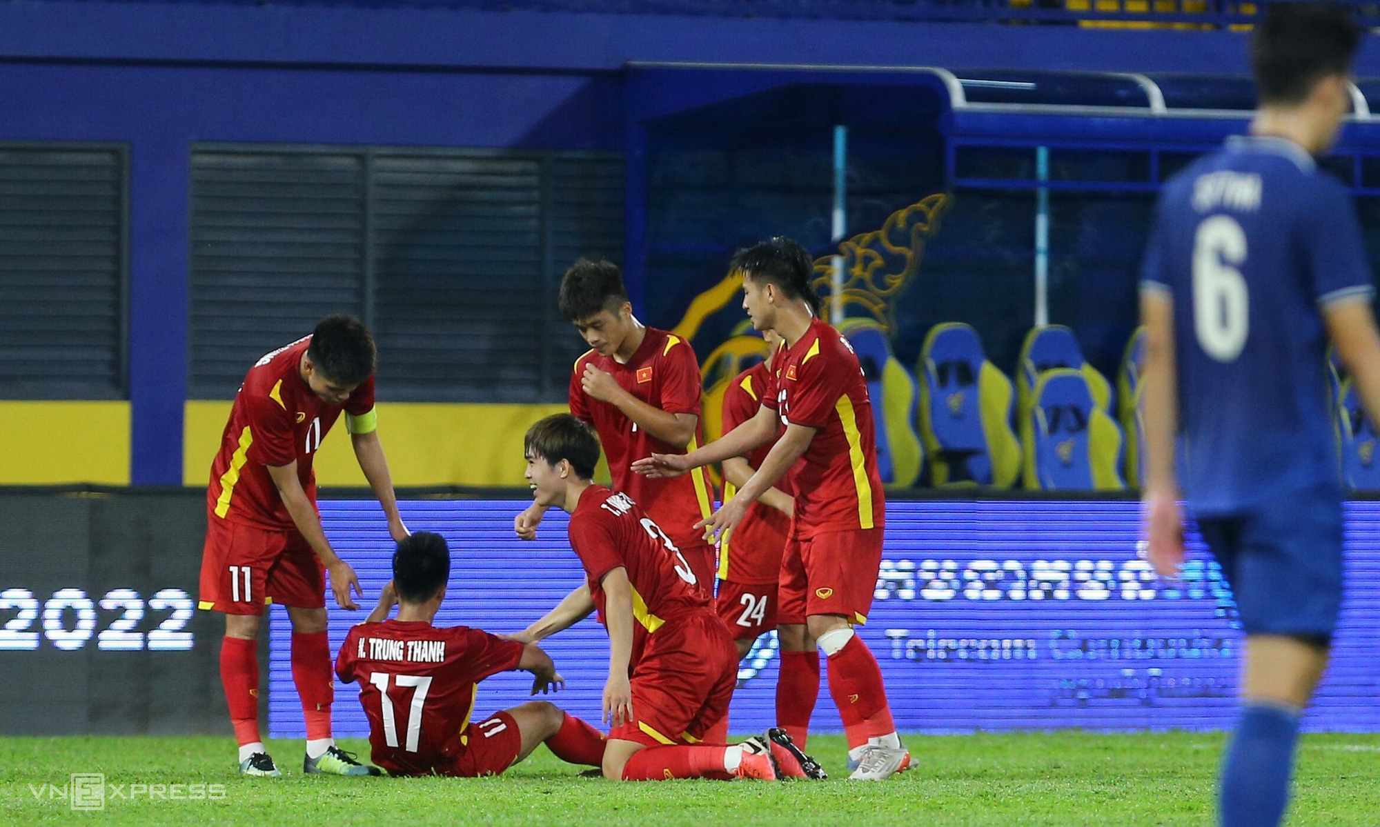 U23 Việt Nam chuẩn bị đá chung kết, CĐV lại mơ &quot;ăn lẩu Thái&quot; - Ảnh 1.