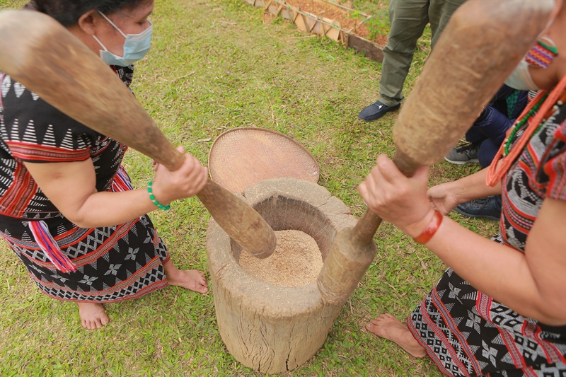 Bánh “tình yêu” của đồng bào Tà Ôi - Ảnh 3.