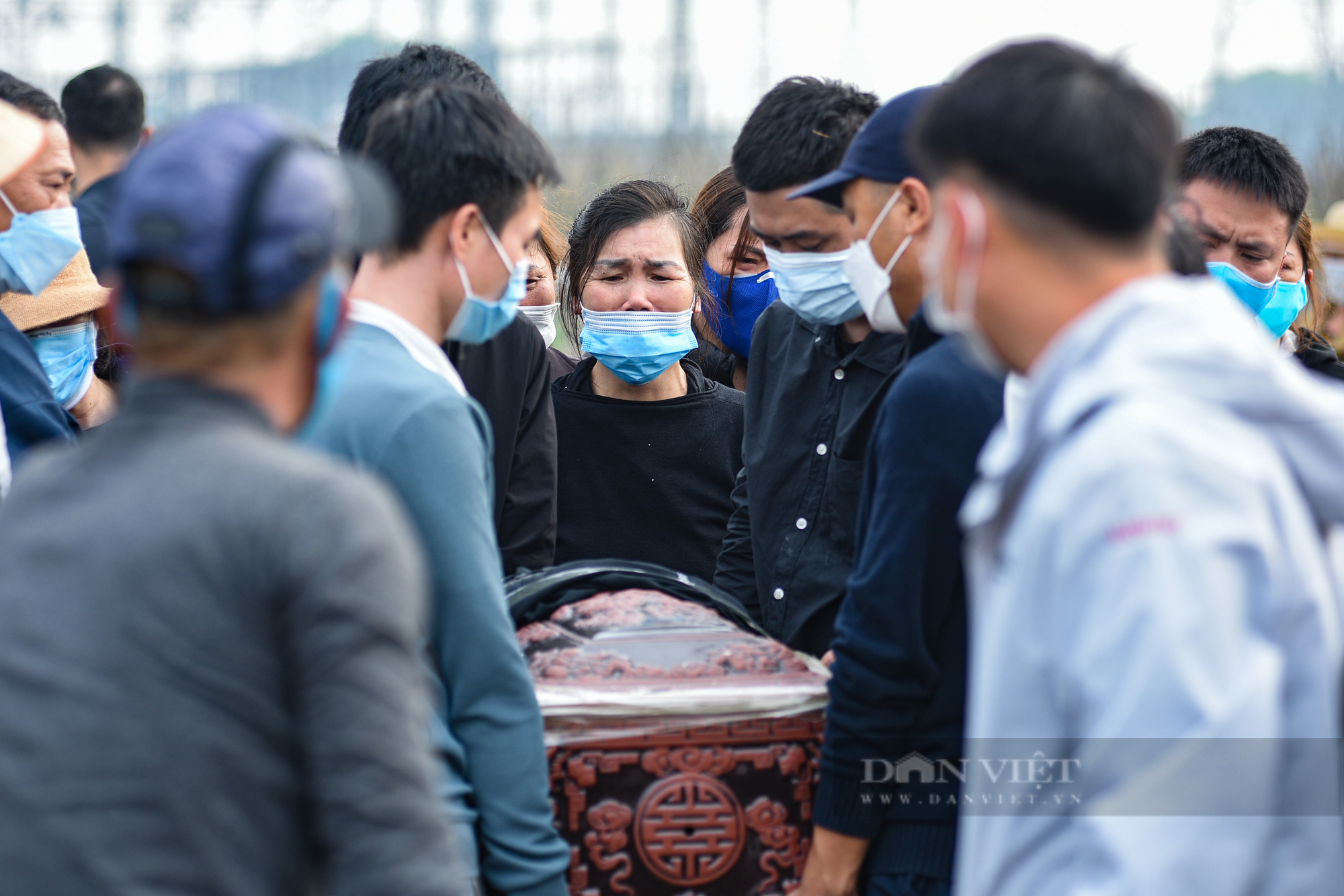 Vụ chìm ca nô ở biển Cửa Đại, Quảng Nam: Tang thương bao trùm miền quê ngoại thành Hà Nội - Ảnh 8.