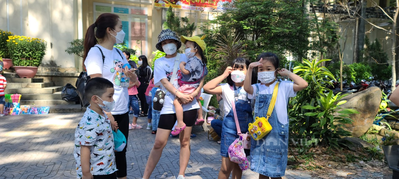 Thảo Cầm Viên Sài Gòn nhộn nhịp khách ngày mồng 5 Tết: Điểm du xuân lý tưởng cho hộ gia đình có con nhỏ - Ảnh 5.
