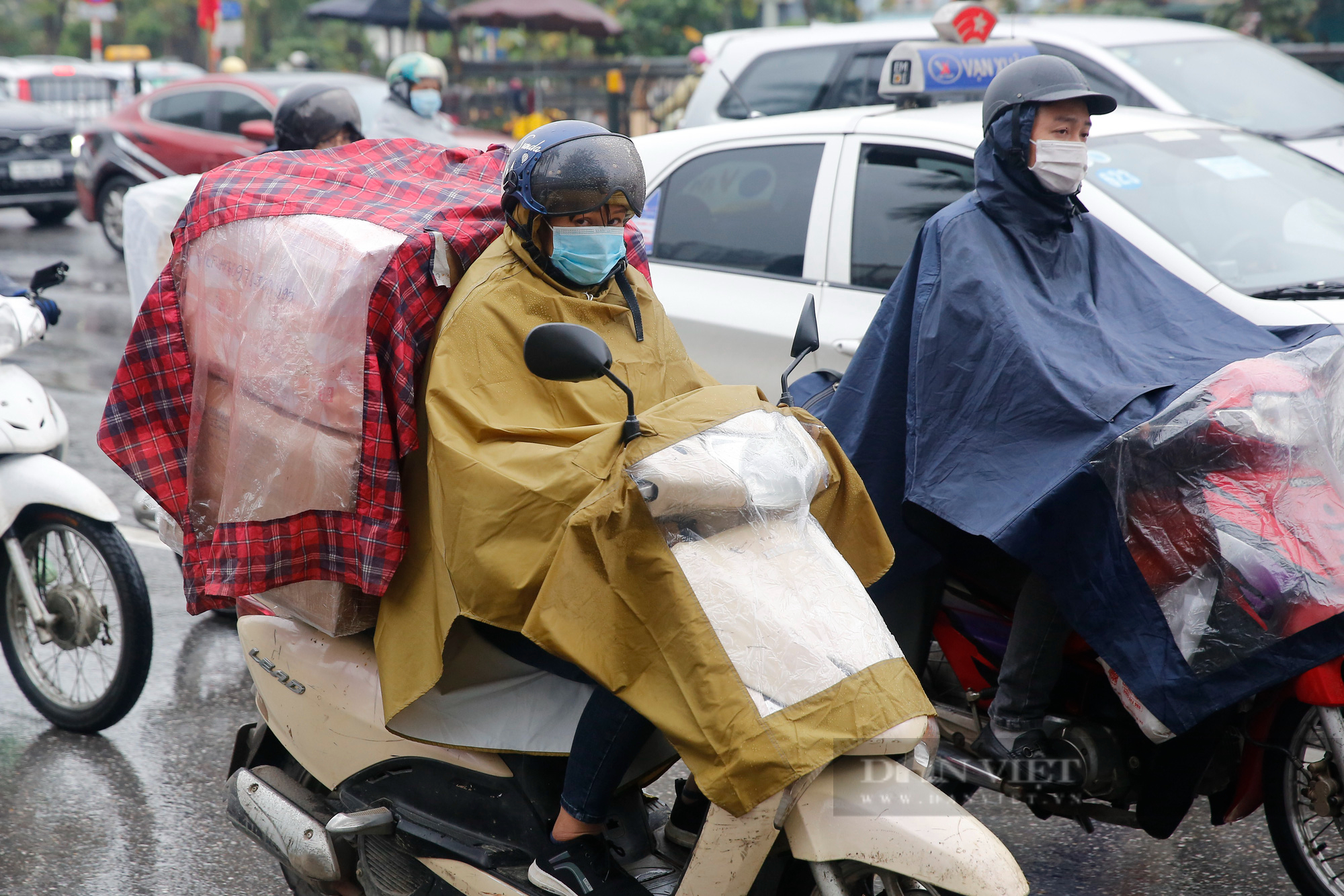 Gian nan trở lại Thủ đô trong ngày nghỉ Tết Nguyên đán cuối cùng - Ảnh 14.