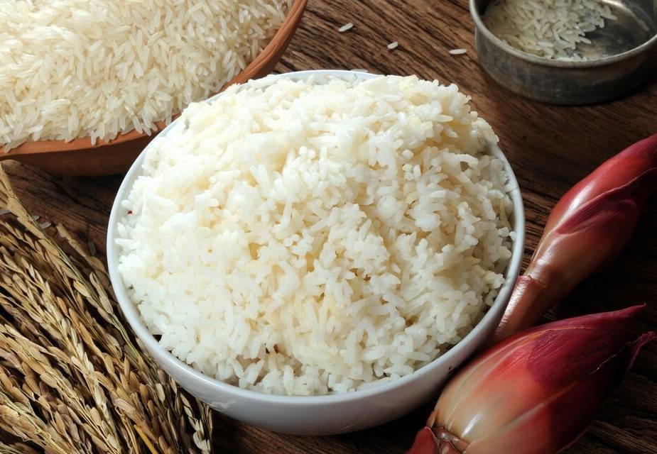 Nấu cơm đừng cho gạo vào nồi luôn, thêm 3 bước này cơm mới thơm trắng dẻo - Ảnh 3.
