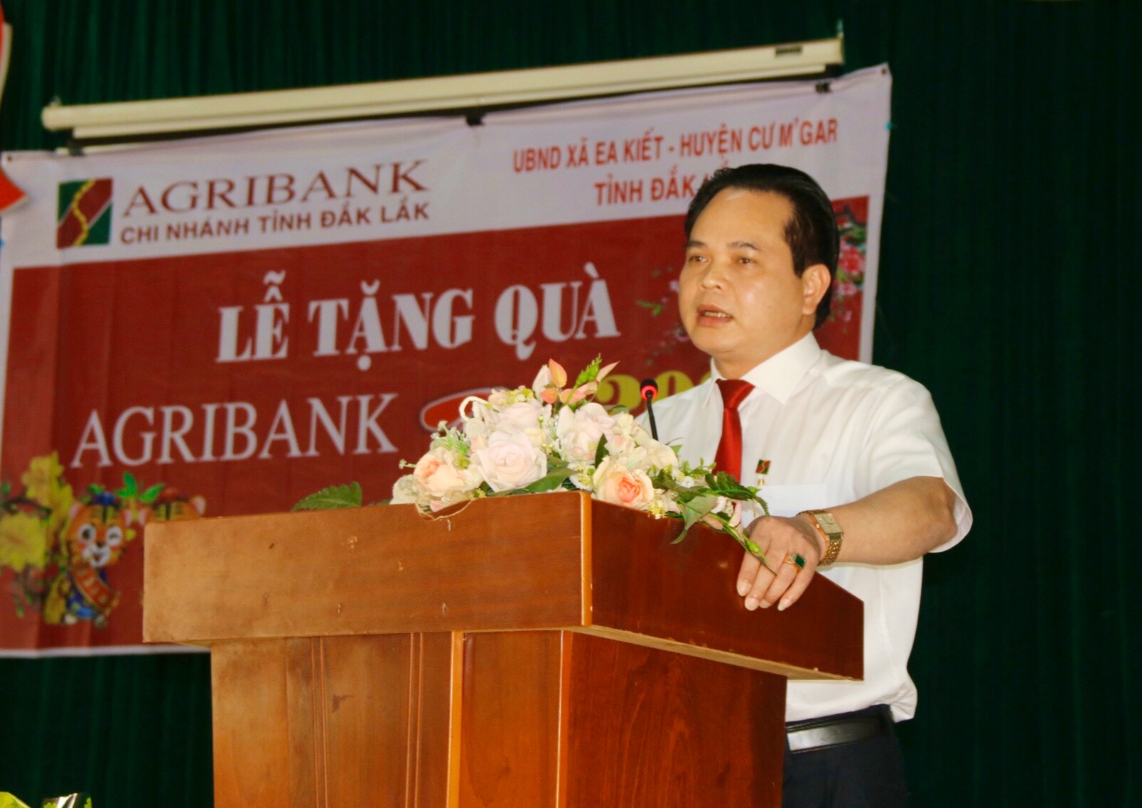 Agribank Đắk Lắk, tổ chức thành công chương trình an sinh xã hội dịp Tết – 2022 - Ảnh 1.