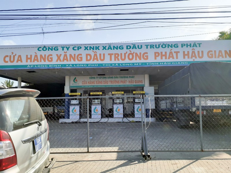 Hàng loạt cây xăng miền Tây ngừng kinh doanh - Ảnh 1.