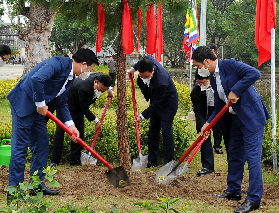 Trưởng Ban Kinh tế Trung ương Trần Tuấn Anh làm việc tại Hải Dương - Ảnh 1.