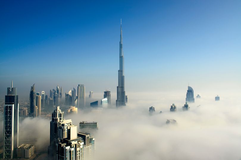 Điều bí ẩn về Burj Khalifa - tòa nhà cao nhất thế giới - Ảnh 1.