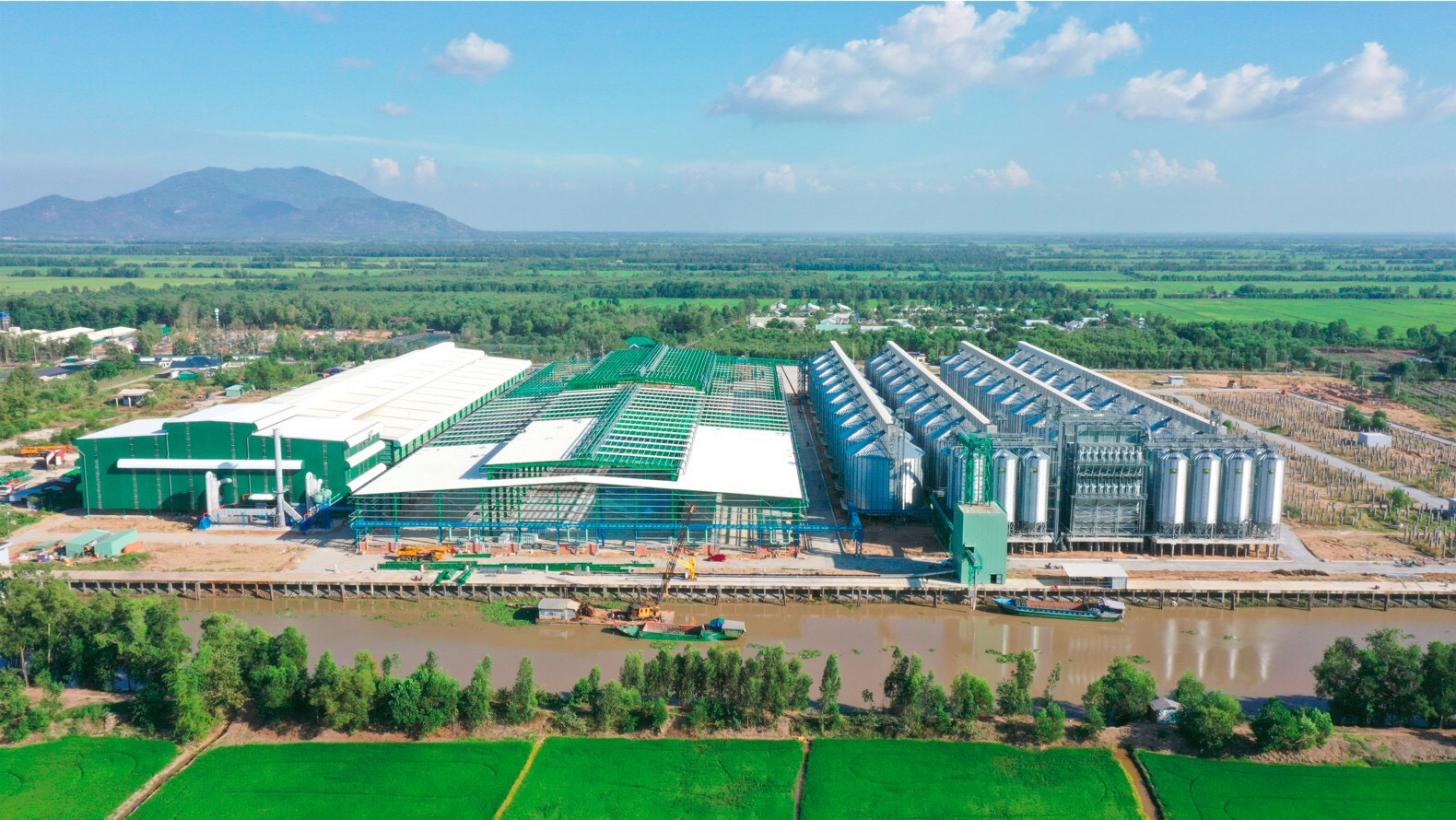 Tập đoàn Tân Long khánh thành nhà máy gạo quy mô lớn nhất châu Á - Ảnh 1.