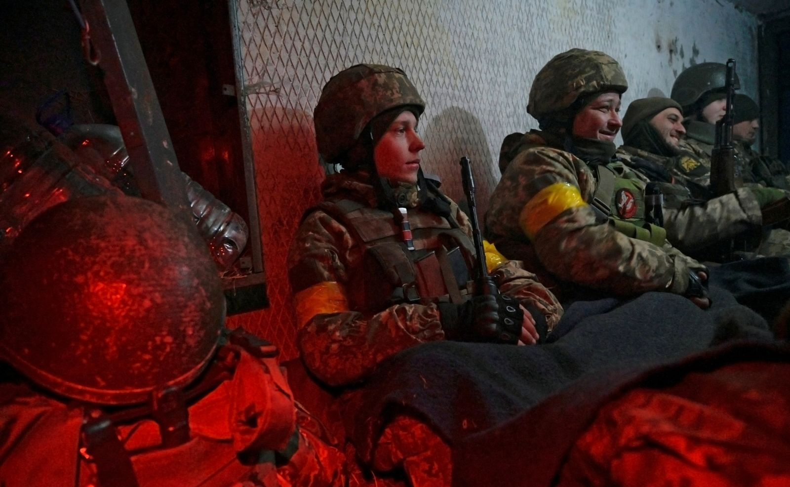Kiev bị đe doạ, Tổng thống Zelensky nói bảo vệ Kiev là ưu tiên chủ chốt - Ảnh 1.