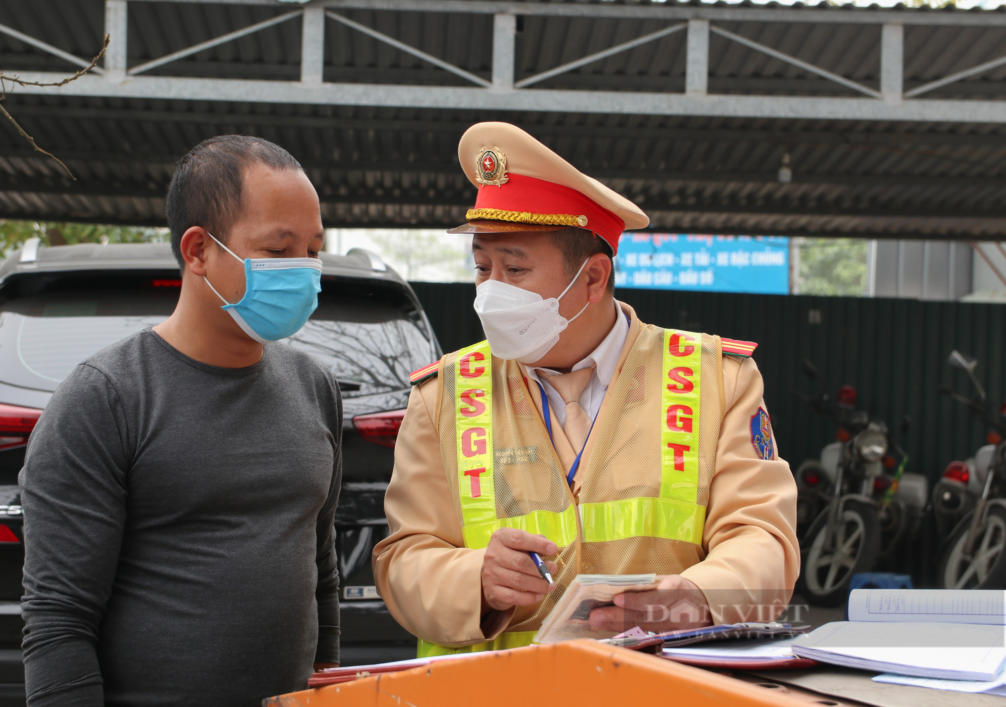 Tận thấy quy trình nộp phạt trực tuyến giao thông ở Hà Nội - Ảnh 2.