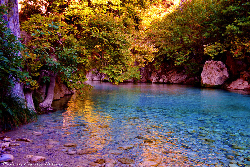 Hy Lạp: Trải nghiệm dòng sông huyền bí dẫn tới “thế giới ngầm” mê hoặc khách du lịch - Ảnh 5.