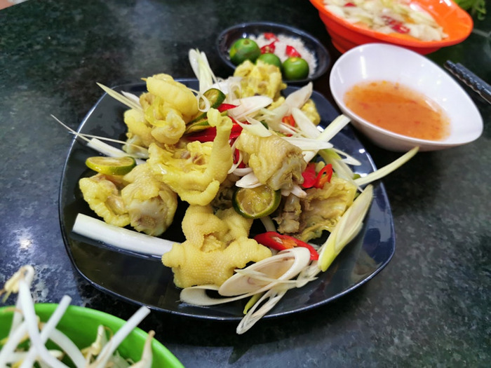 7 món ăn Việt Nam lạ lùng nhất trong mắt người nước ngoài - Ảnh 3.