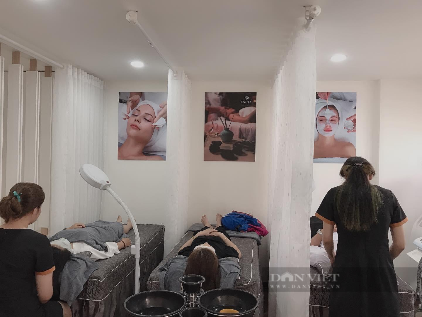 Đắk Nông: Nhân viên Spa &quot;phù phép&quot; tài khoản zalo chiếm đoạt 700 triệu đồng của khách hàng - Ảnh 1.