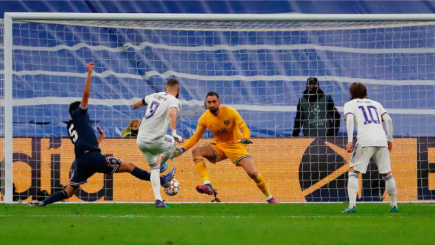 PSG thua cay đắng Real Madrid, HLV Pochettino bào chữa thế nào? - Ảnh 2.