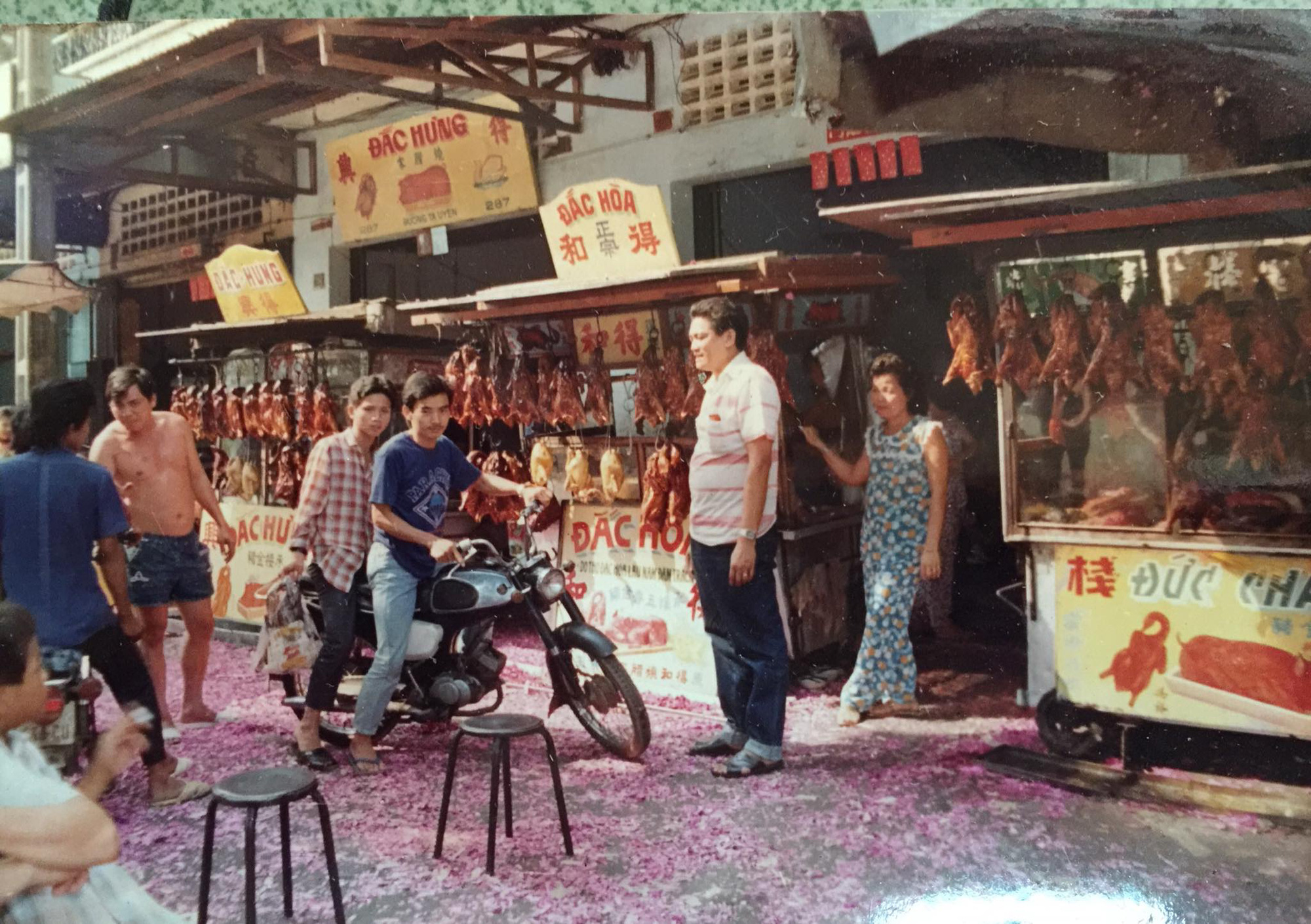 Đường Tạ Uyên: Phố heo quay, vịt quay nổi tiếng của người Hoa ở chợ Lớn - Ảnh 3.