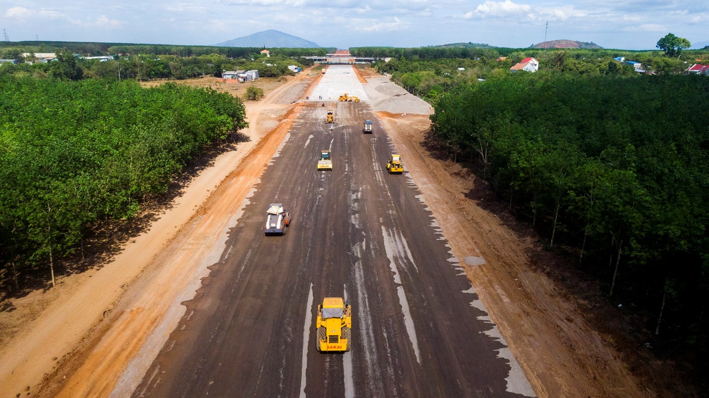 BĐS NGHỈ DƯỠNG PHAN THIẾT NÓNG RẦN RẦN THEO TIẾN ĐỘ CAO TỐC, SÂN BAY - Ảnh 1.