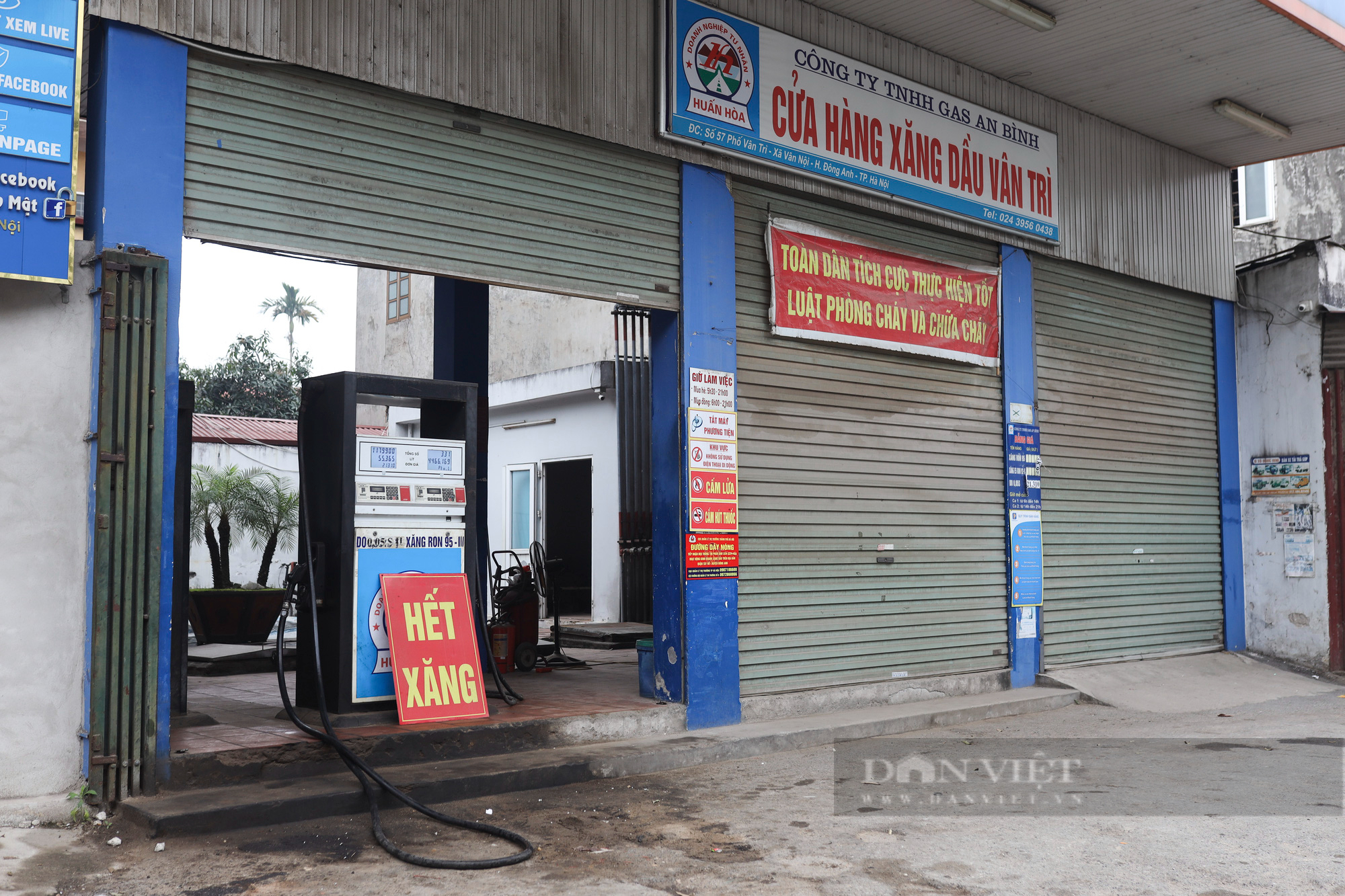 Nhiều cây xăng tại Hà Nội treo biển hết xăng trước giờ điều chỉnh giá  - Ảnh 9.