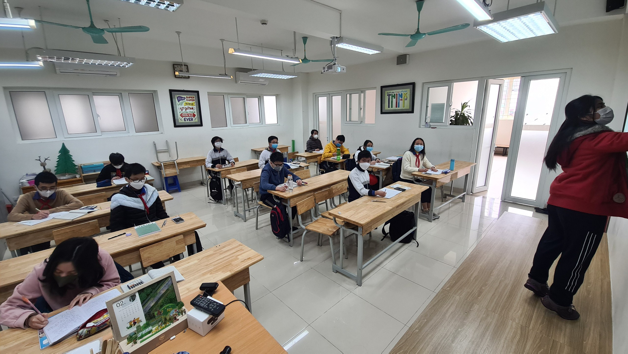 Nhà trường nói gì trước đề xuất học sinh là F1 có thể đi học trực tiếp, không phải cách ly? - Ảnh 2.