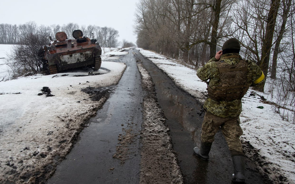 Ukraine tuyên bố chặn được cuộc gọi nhạy cảm của 2 sĩ quan Nga thông báo tin dữ