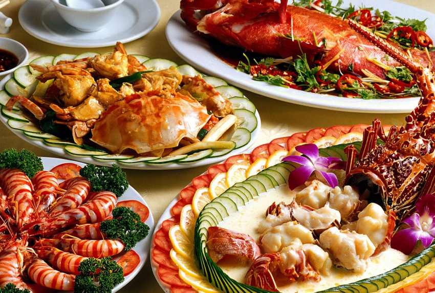 Xuýt xoa thưởng thức tôm hùm nướng Nha Trang tươi ngon tại những quán ăn không lo về giá - Ảnh 3.
