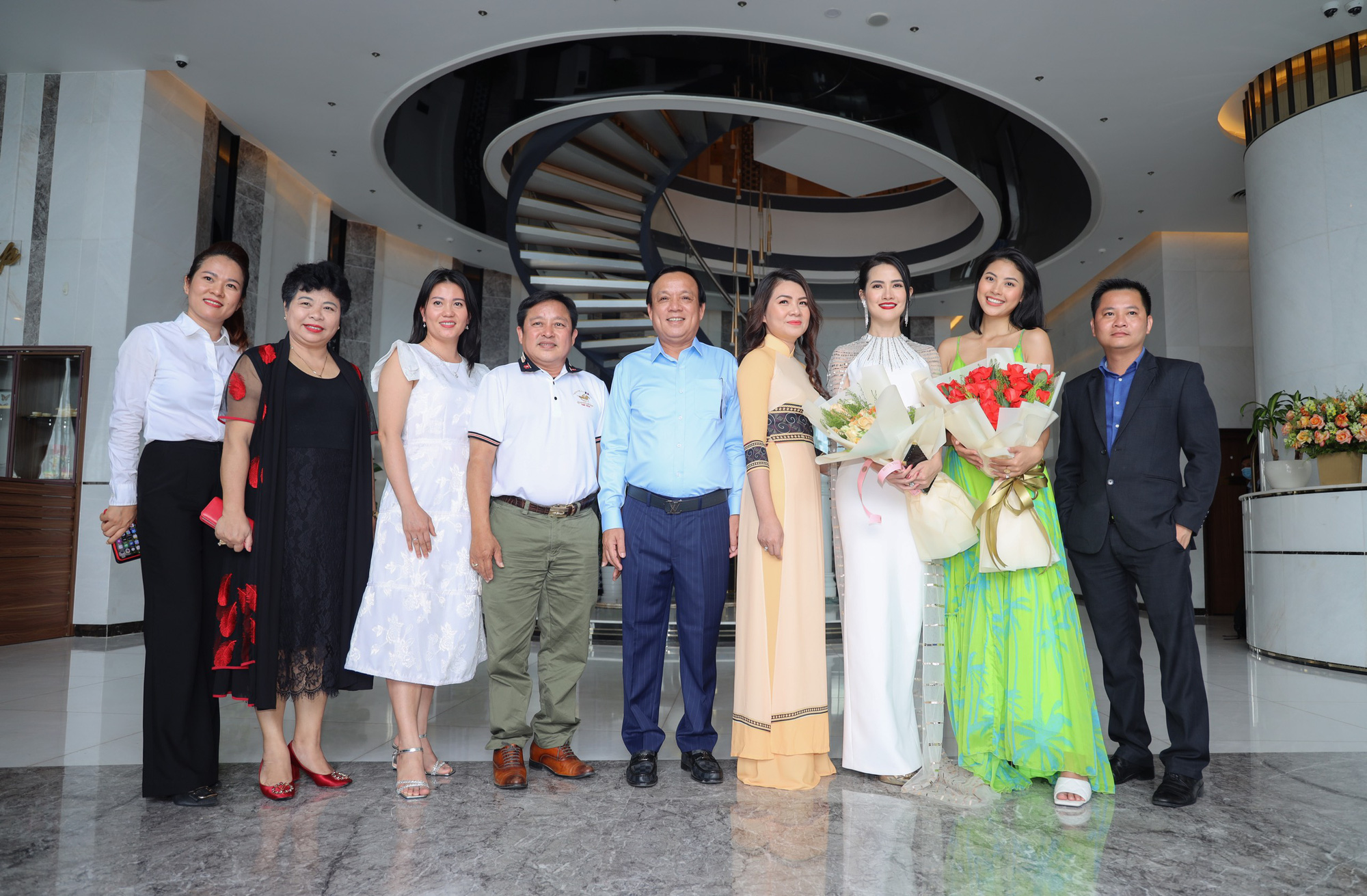 Các đại sứ HH du lịch biển Việt Nam quảng bá du lịch Nha Trang - Khánh Hòa - Ảnh 2.