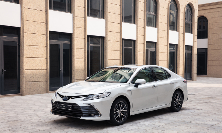 Những mẫu xe ô tô tiết kiệm xăng nhất 2022, bất ngờ Toyota Camry - Wada