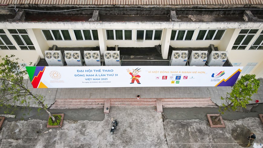 Cận cảnh nhà thi đấu ở ngoại thành Hà Nội gấp rút chuẩn bị cho SEA Games 31 - Ảnh 12.