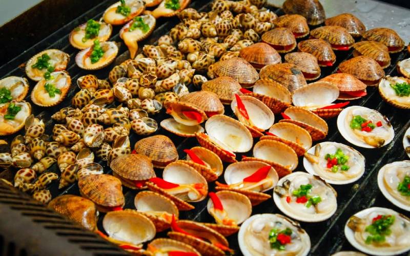 Top các quán ăn ngon ở chợ đêm Phú Quốc chất lượng, giá rẻ bất ngờ