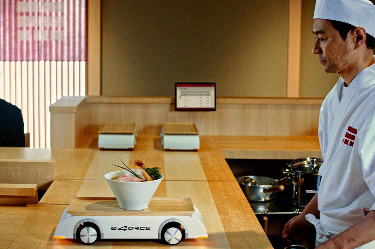 Mì ramen được phục vụ tại Nhật Bản, sử dụng công nghệ ô tô tương lai - Ảnh 4.