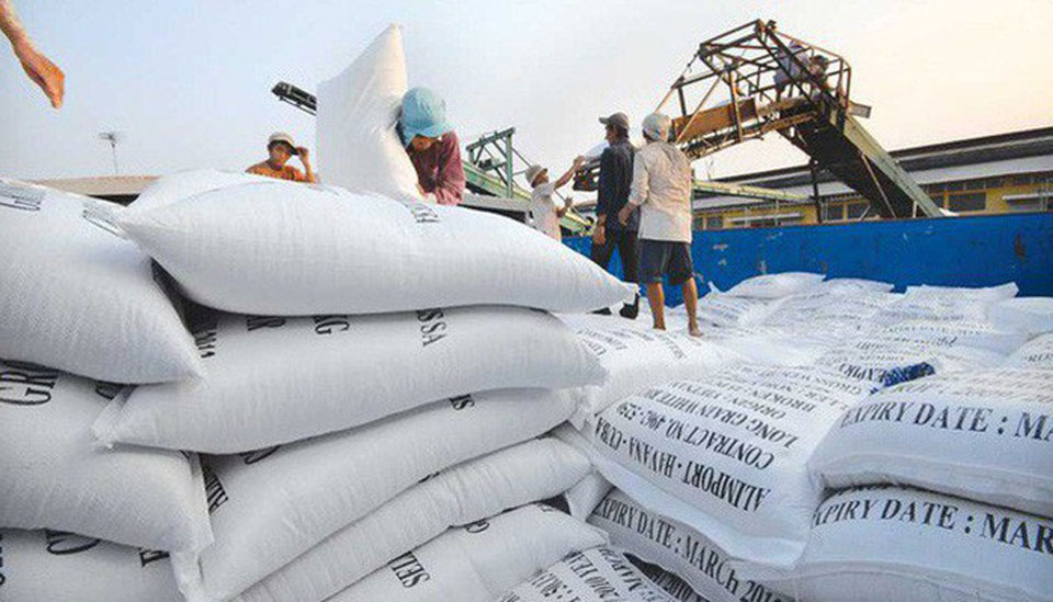Giá gạo xuất khẩu của Việt Nam tiếp tục tăng lên, giá lúa gạo trong nước ra sao? - Ảnh 1.