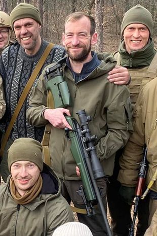 Tay súng bắn tỉa kỳ cựu người Anh tới Ukraine chiến đấu - Ảnh 2.