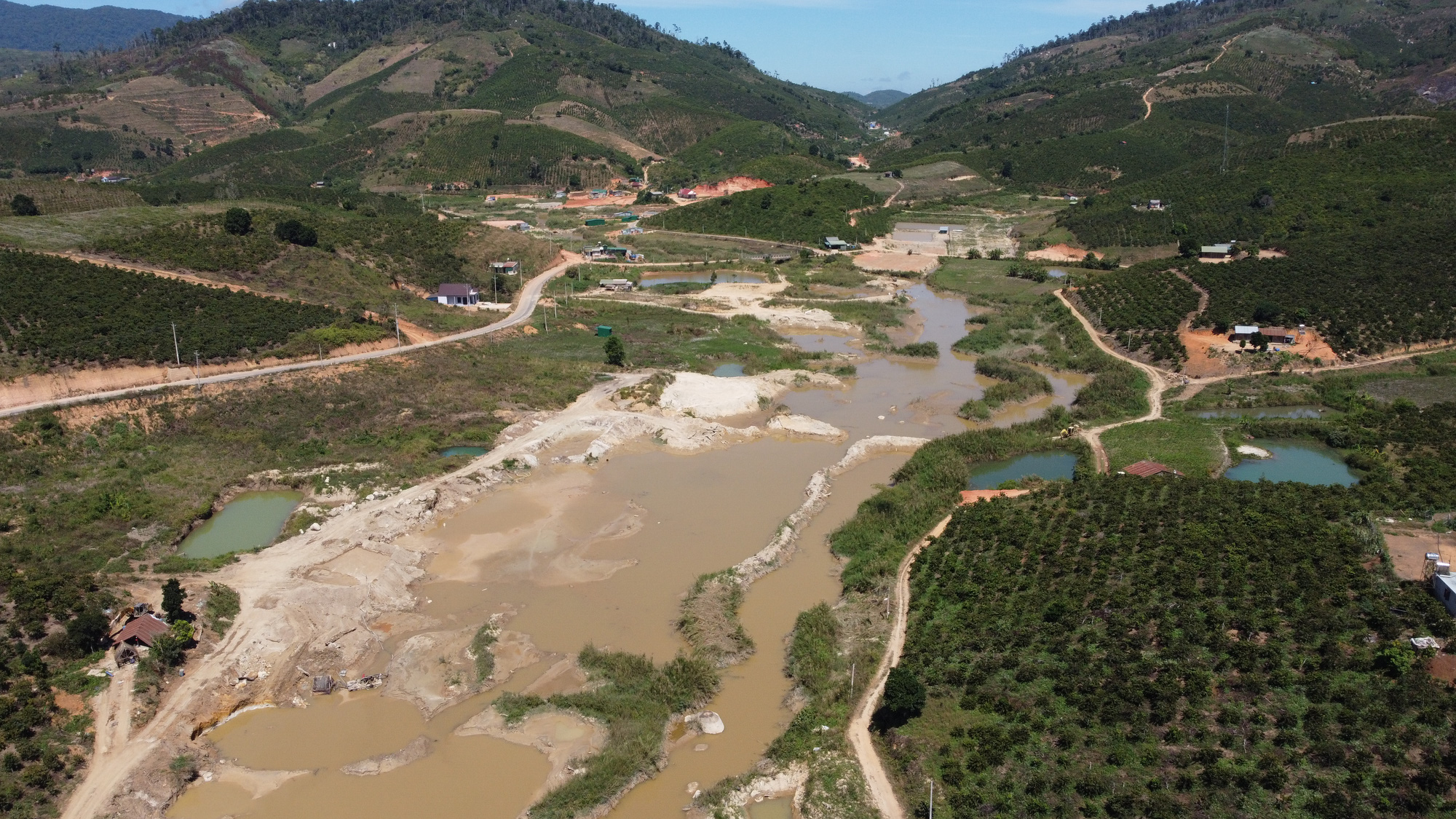 Người dân muốn trả lại đất khi thủy điện Sardeung bị thu hồi: Khó thực hiện vì chưa có tiền lệ - Ảnh 1.