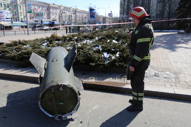 Chiến sự Nga- Ukraine: Dự đoán 'số phận' của quân đội Nga sắp tới và mục tiêu tiếp theo của Putin  - Ảnh 3.