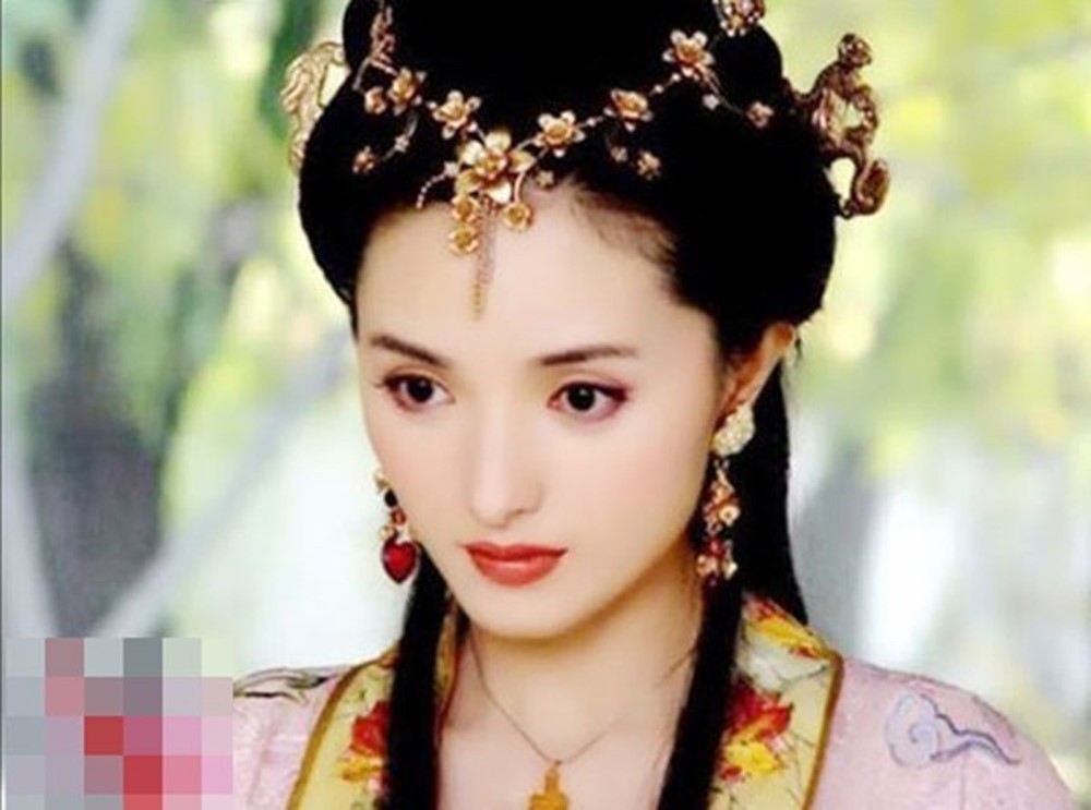 Kỹ nữ xinh đẹp nào khiến 2 hoàng đế Trung Hoa mất cả giang sơn? - Ảnh 1.