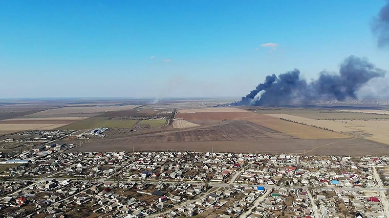 Chiến sự Nga - Ukraine ngày 16/3: Thiết bị quân sự của Nga liên tiếp bị phá huỷ, NATO họp gấp bàn cách đối phó - Ảnh 2.