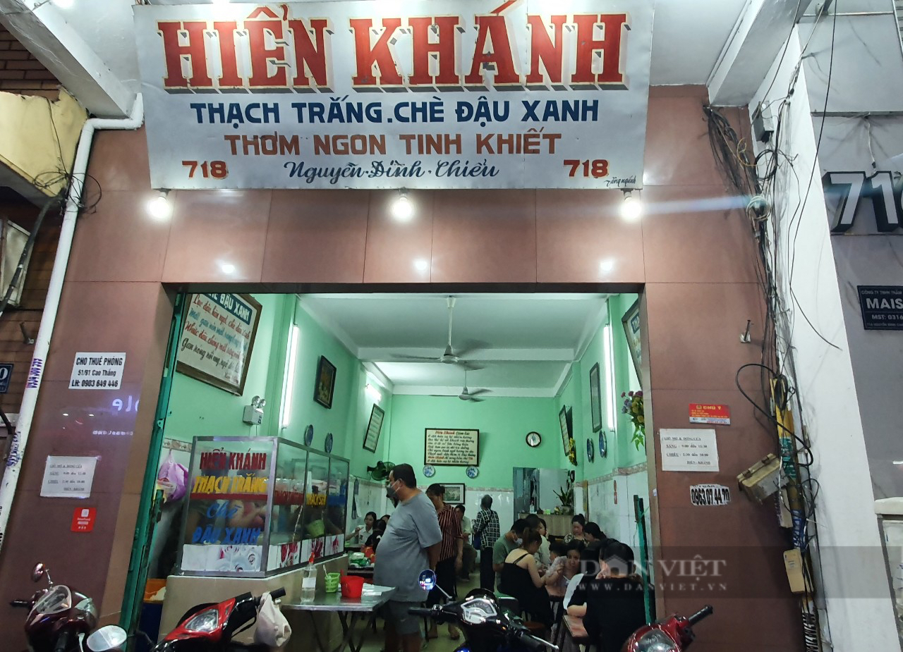 Có một tiệm chè ở Sài Gòn thích làm thơ, khách ăn suốt 60 năm mà không chán - Ảnh 4.