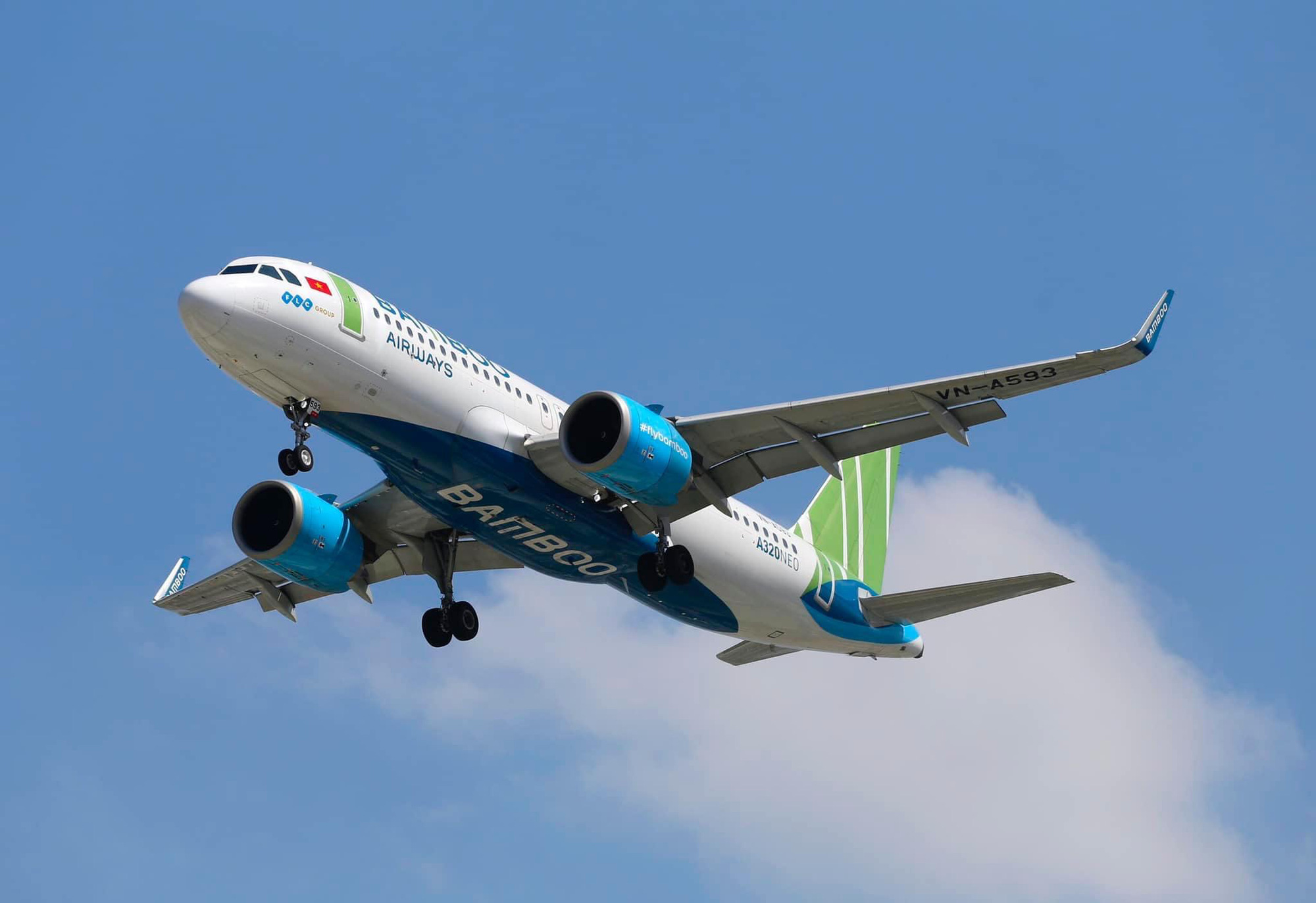 Bamboo Airways tưng bừng ưu đãi mở cửa bầu trời, bay quốc tế chỉ từ 5 USD - Ảnh 4.