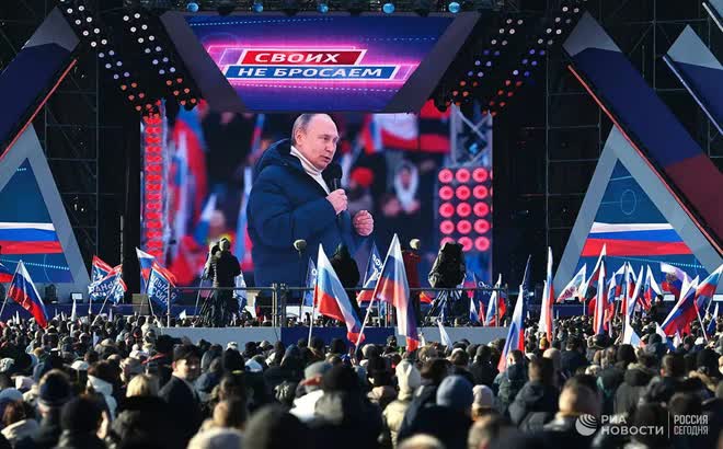 Tổng thống Nga V. Putin đã phát biểu gì trong lúc chiến sự đang ác liệt? - Ảnh 2.