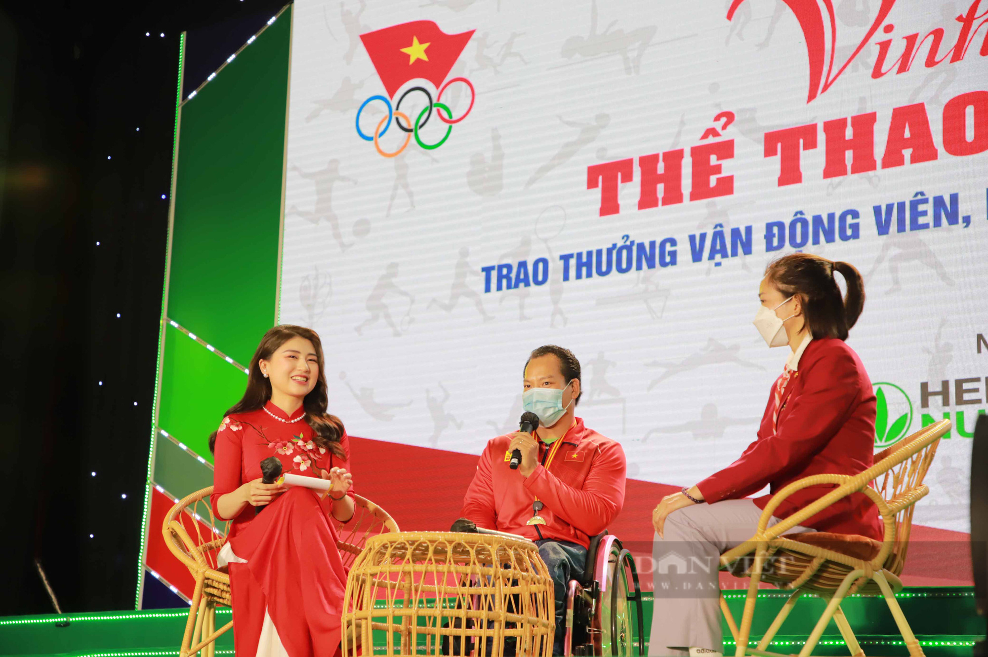 HLV Park Hang-seo và Quang Hải vắng mặt ở Lễ vinh danh của Thể thao Việt Nam - Ảnh 4.